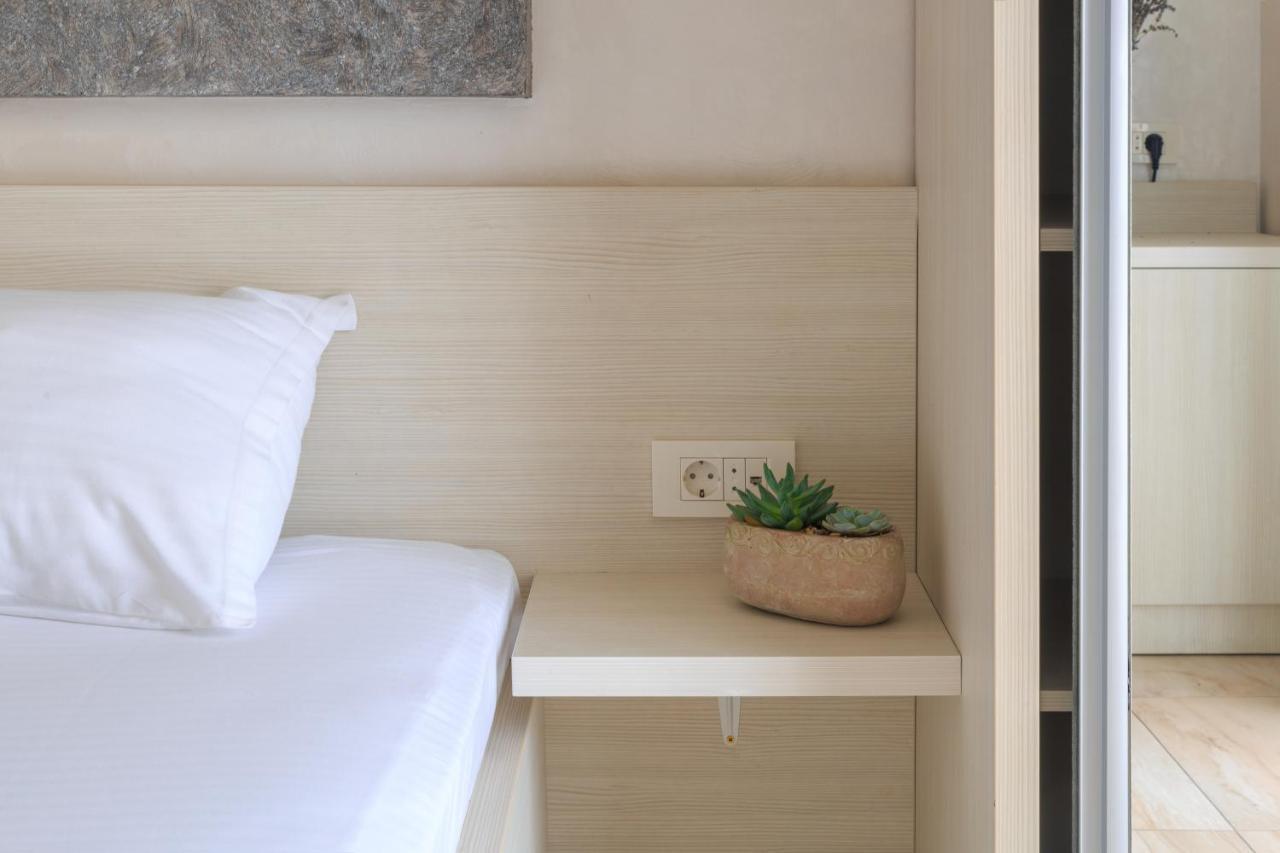Hotel Maksim แฮร์เซ็ก-โนวี ภายนอก รูปภาพ