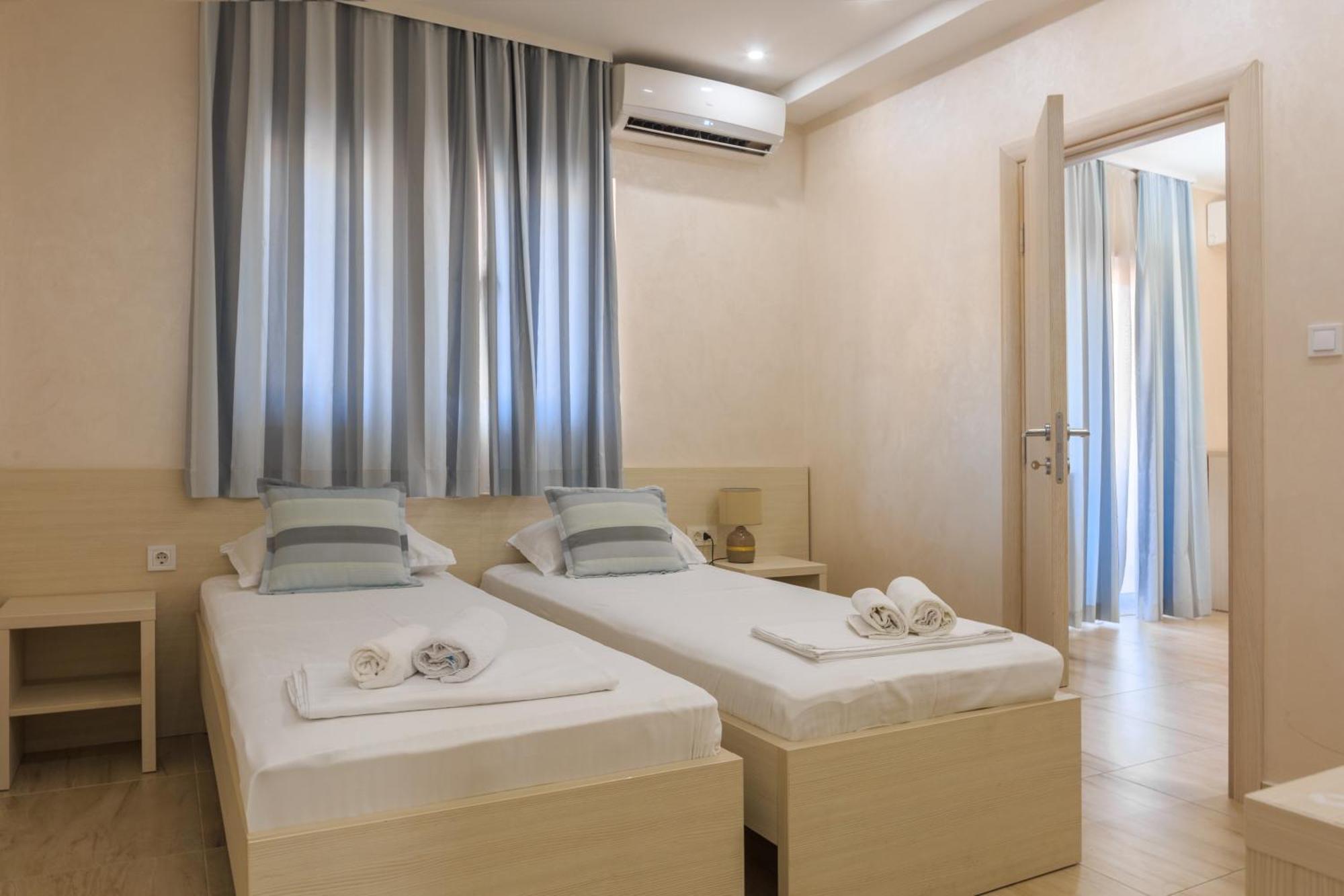 Hotel Maksim แฮร์เซ็ก-โนวี ภายนอก รูปภาพ