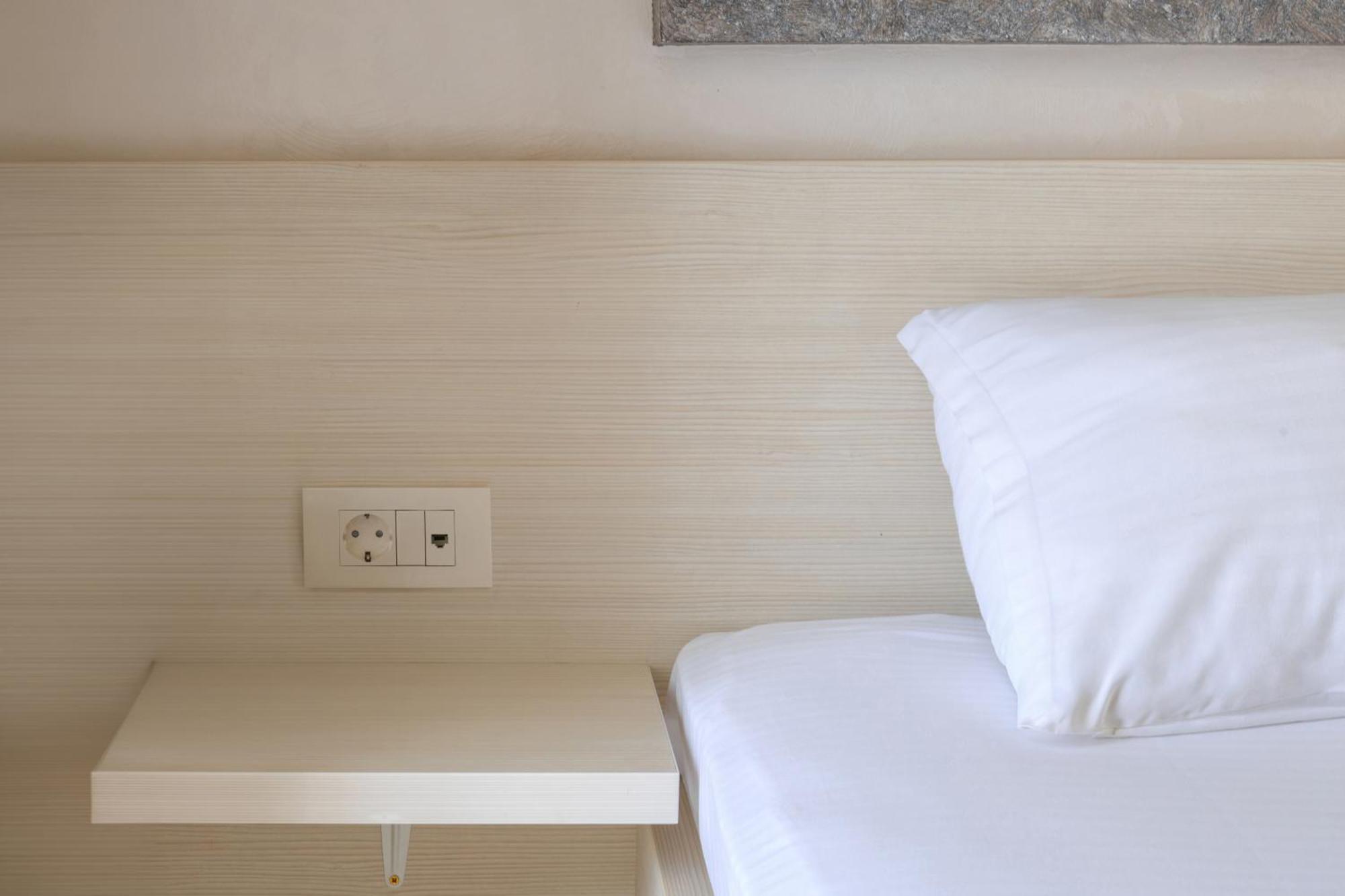 Hotel Maksim แฮร์เซ็ก-โนวี ภายนอก รูปภาพ