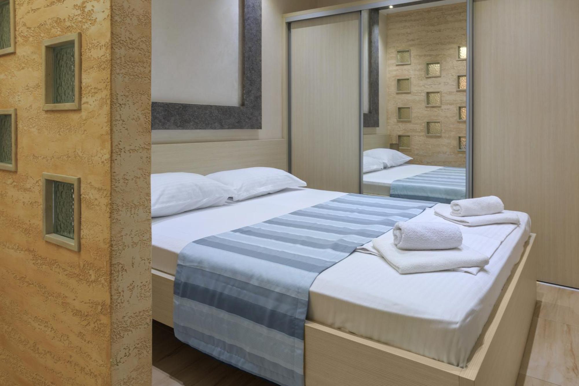 Hotel Maksim แฮร์เซ็ก-โนวี ภายนอก รูปภาพ