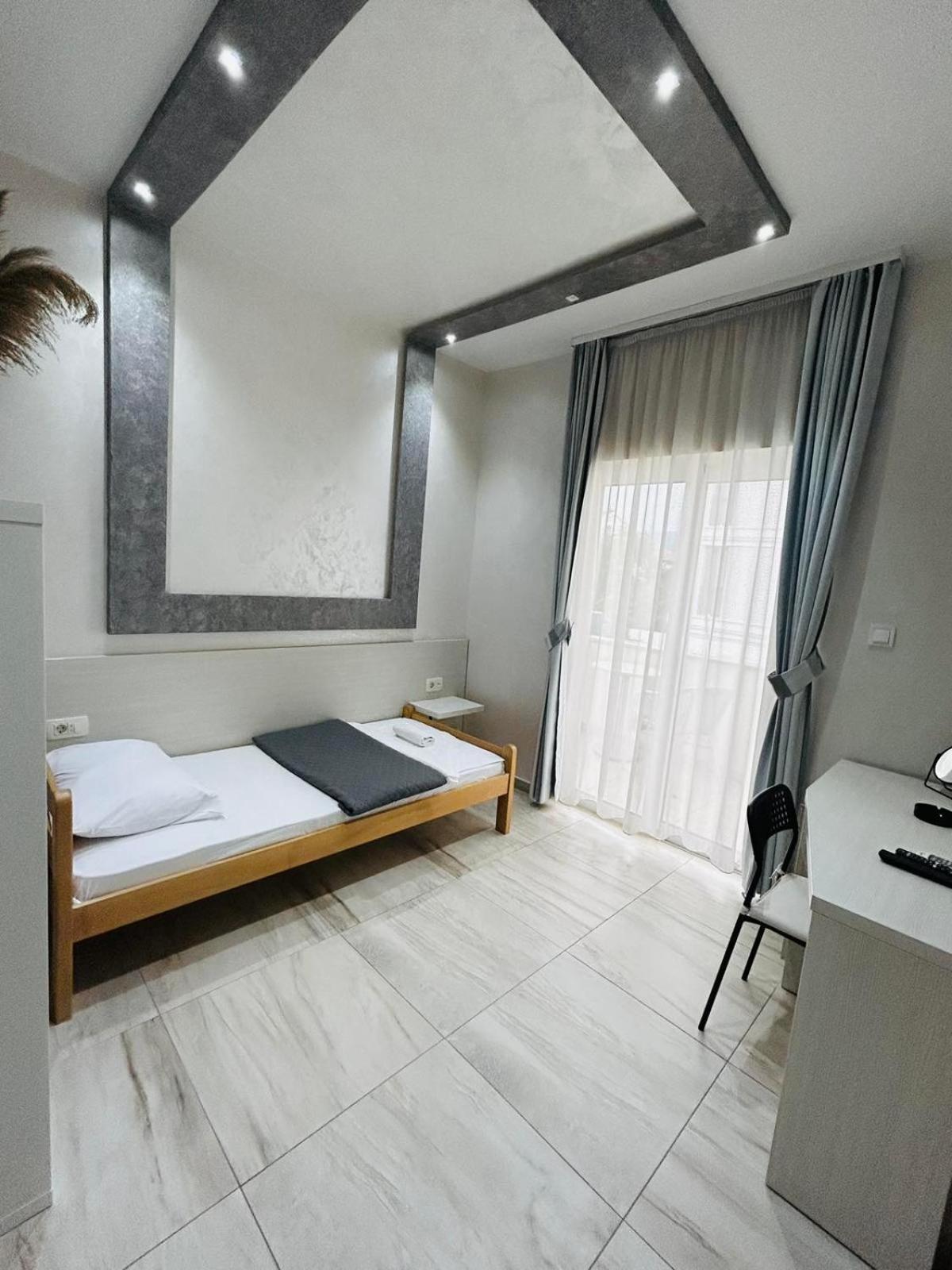 Hotel Maksim แฮร์เซ็ก-โนวี ภายนอก รูปภาพ