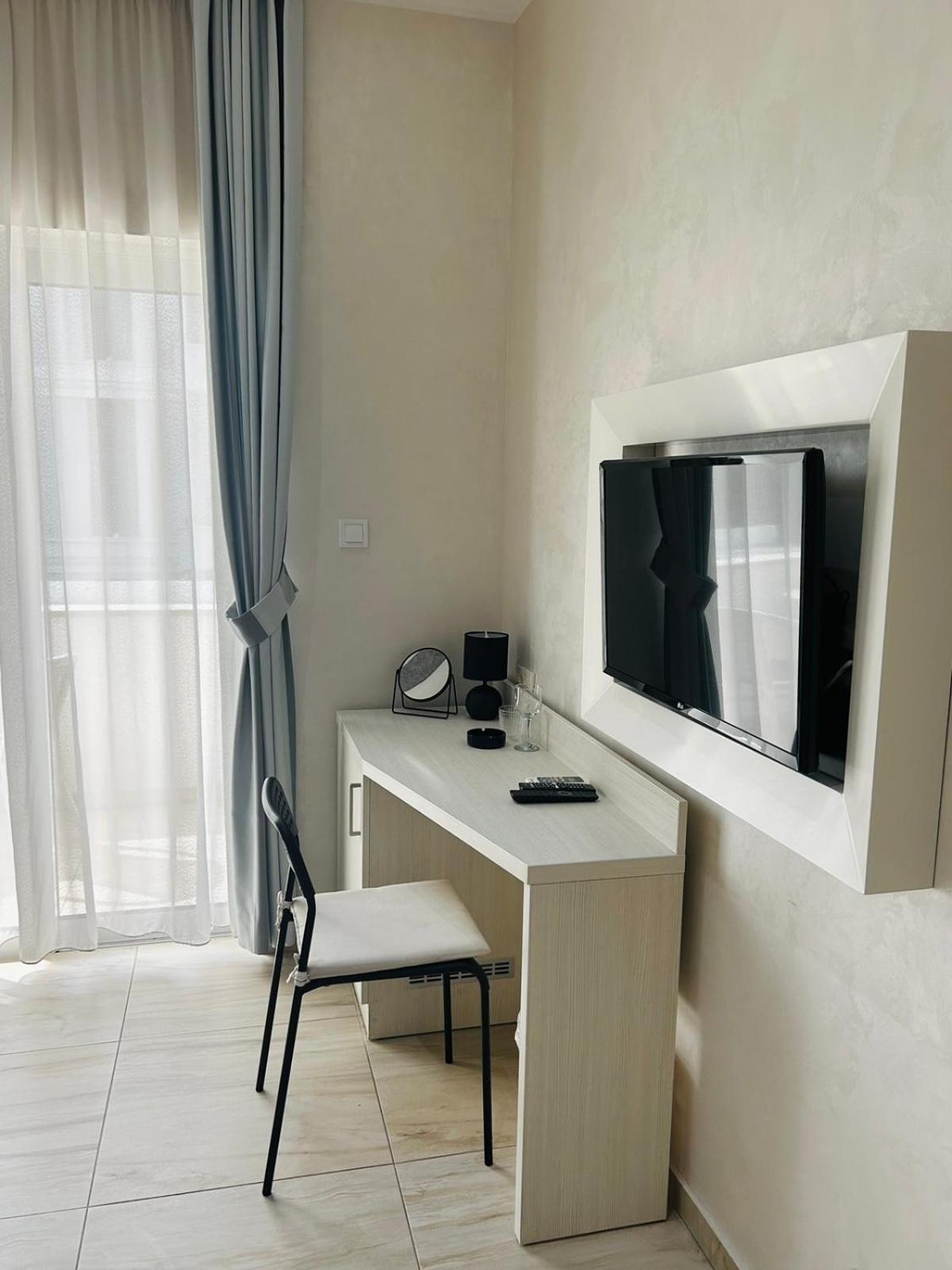 Hotel Maksim แฮร์เซ็ก-โนวี ภายนอก รูปภาพ