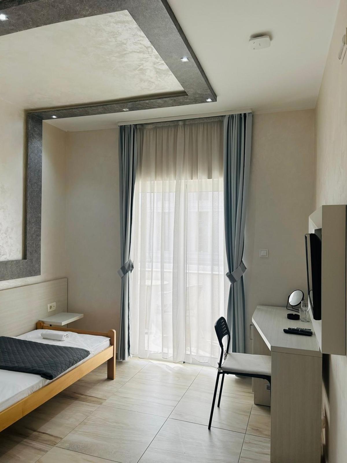 Hotel Maksim แฮร์เซ็ก-โนวี ภายนอก รูปภาพ